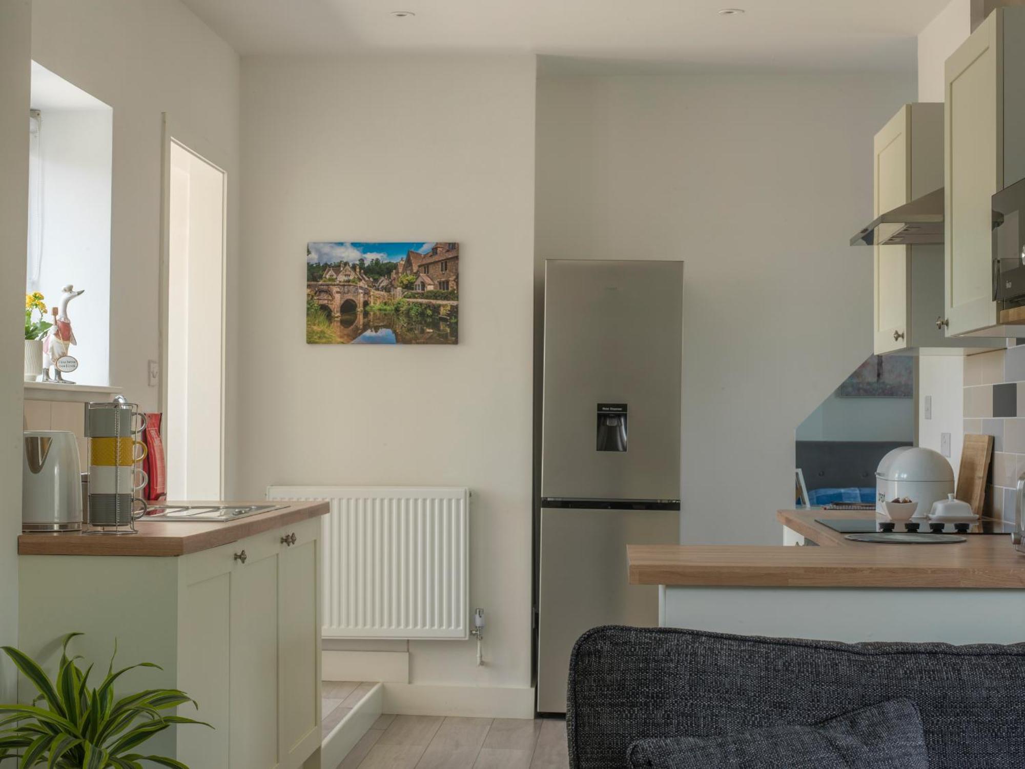 Stunning Modern Apartment In The Cotswolds Chalford Exterior photo